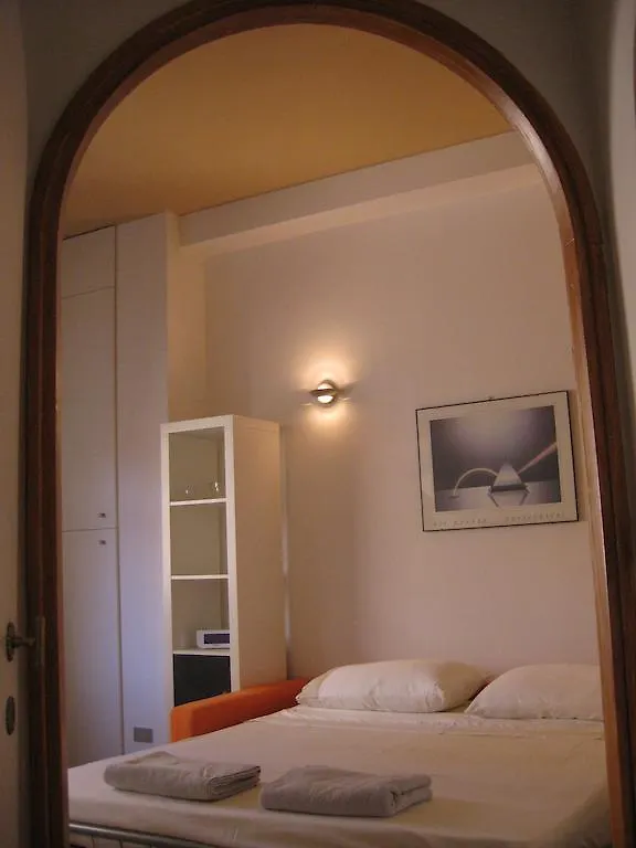 Ponte Vecchio Studio Apartment Florence