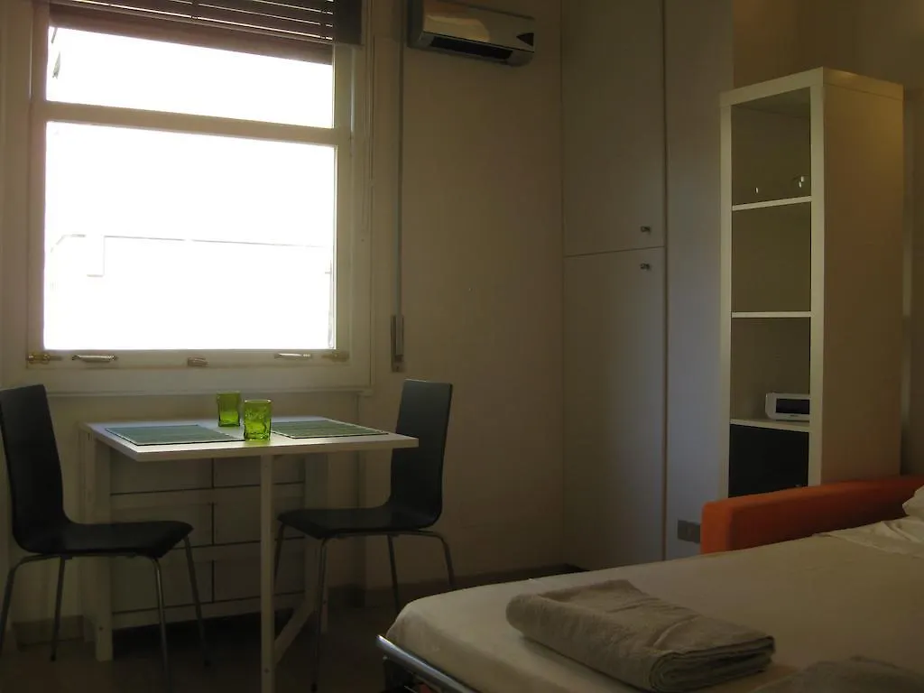 Ponte Vecchio Studio Apartment Florence