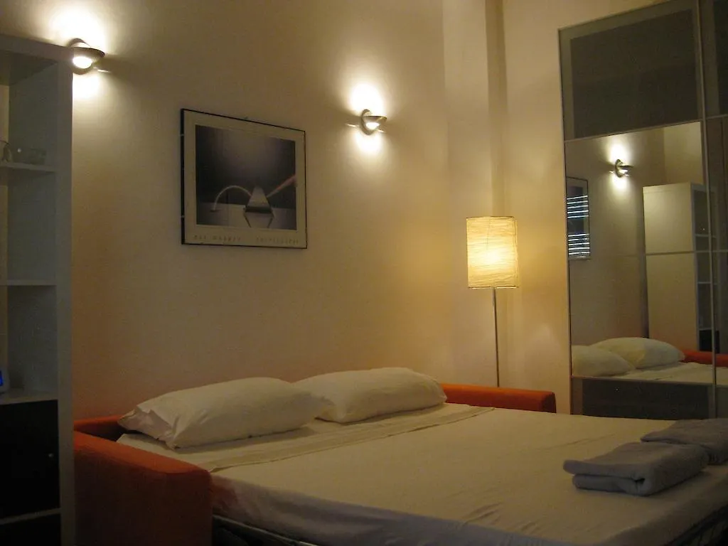 Ponte Vecchio Studio Apartment Florence Italy