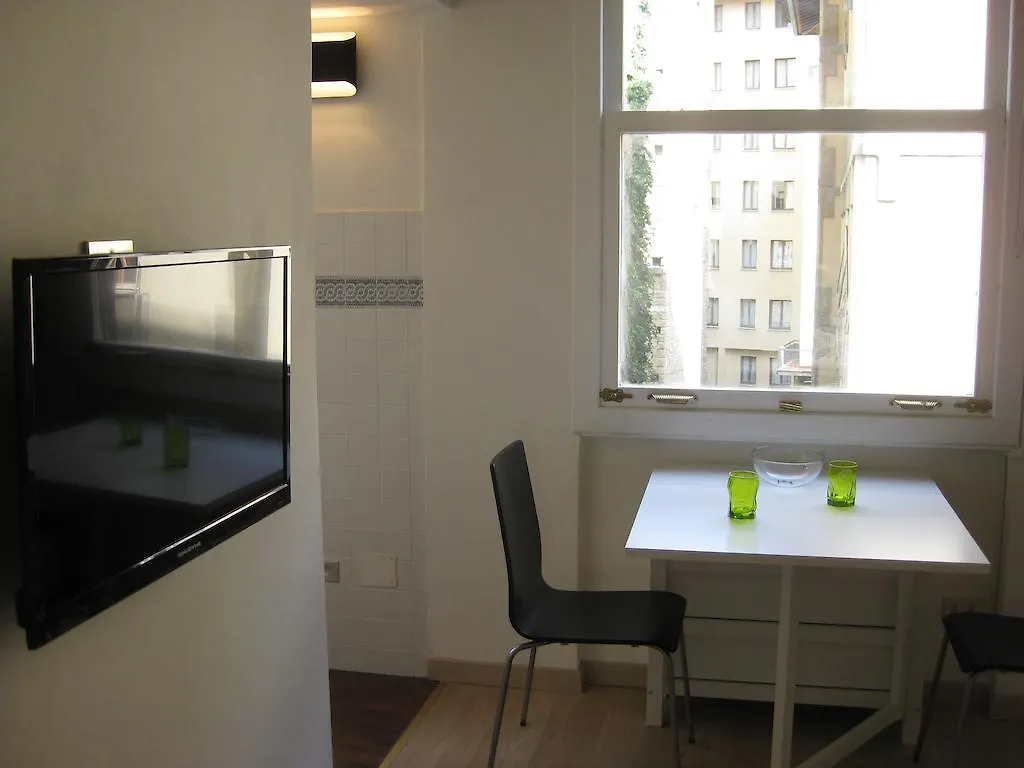 Ponte Vecchio Studio Apartment Florence Italy
