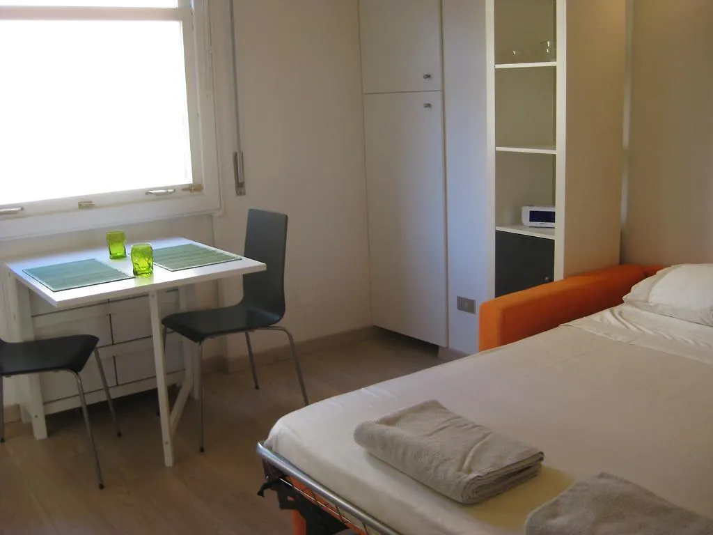Ponte Vecchio Studio Apartment Florence